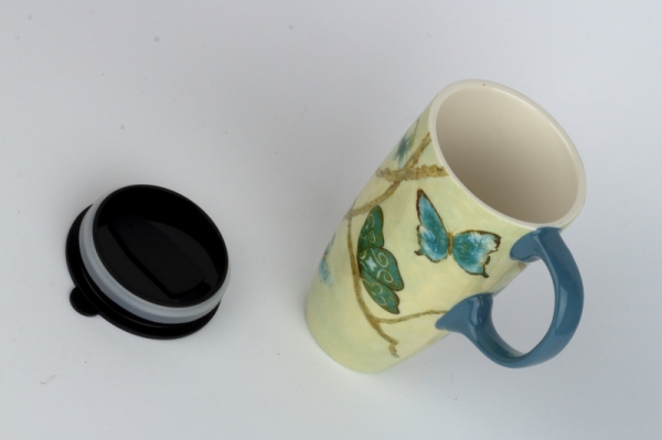 Cestovní hrnek s víčkem Motýli 500ml