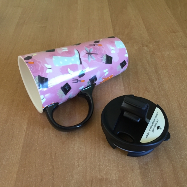 Cestovní hrnek s víčkem Růžová 0,5l