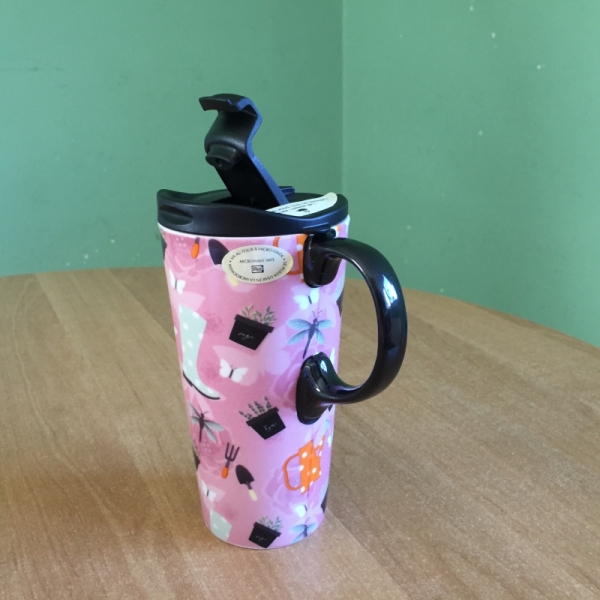 Cestovní hrnek s víčkem Růžová 0,5l