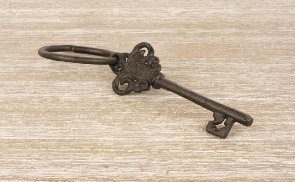 Chalupářská dekorace litinový klíč 12cm