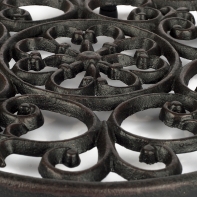 Chalupářská dekorace podložka pod hrnec litina 25cm