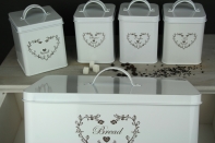 Chlebník kovový + sada dóz