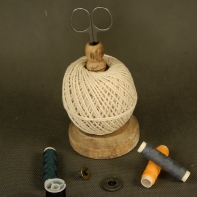 Dárek pro babičku - držák na klubíčko