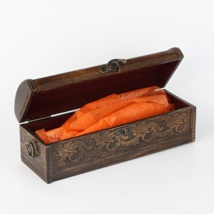 Dárková dřevěná truhla 33x13x12cm