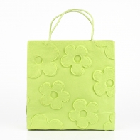 Dárková taška zelená s květinami 20x20cm