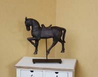 Dekorace kůň na stojánku 37cm