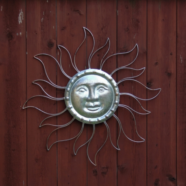 Dekorace na zeď kovové slunce 51cm