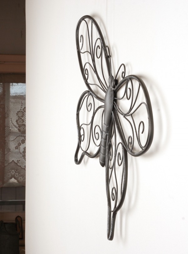 Dekorace na zeď motýl tmavý kov 64cm