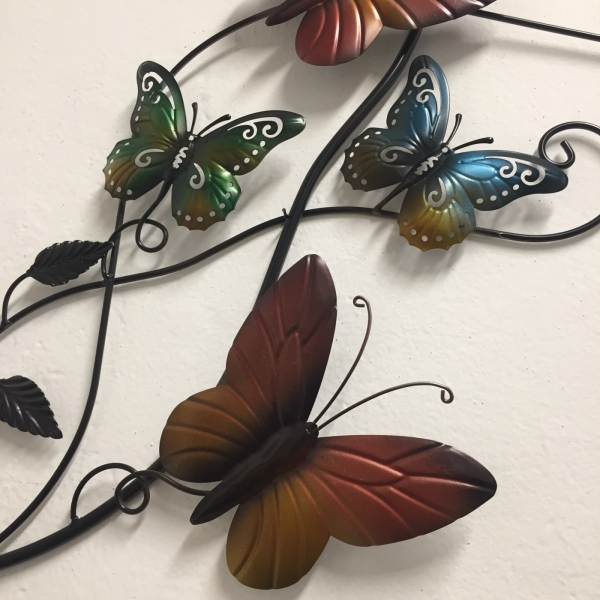 Dekorace na zeď motýlí hejno 38×74×3cm