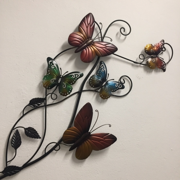 Dekorace na zeď motýlí hejno 38×74×3cm