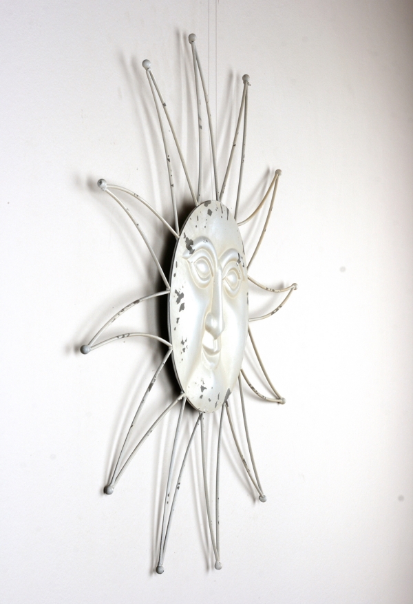 Dekorace na zeď sbílé slunce s patinou 60cm