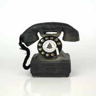 Dekorace retro telefon 12x12cm