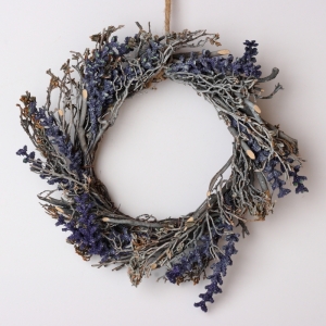 Dekorační levandulový věnec 23cm