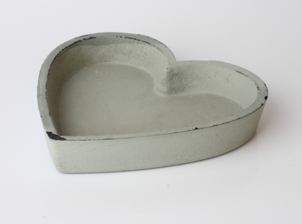 Dekorační podnos šedé srdce 17x17cm