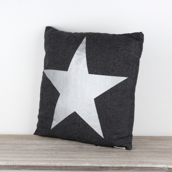 Dekorační polštář hvězda černý 45x45cm