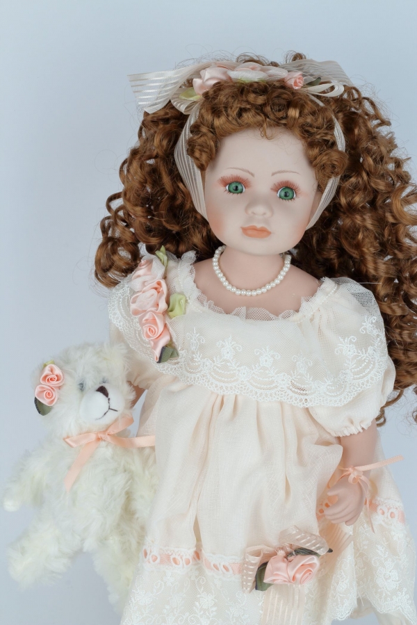 Dekorativní porcelánová panenka Matylda 48cm