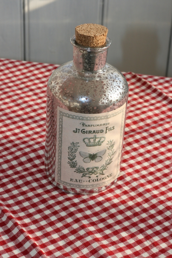 Dekorativní skleněná láhev 16,5x8x8cm