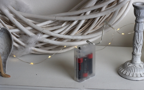 Dekorativní světelný LED drátek 195cm