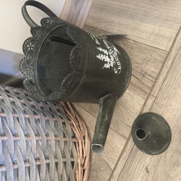 Designová konvička - vyřazeno