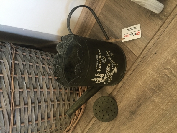 Designová konvička - vyřazeno