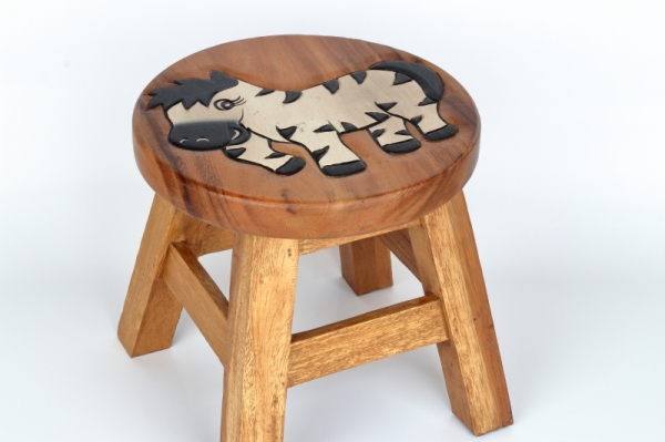 Dětská dřevěná stolička zebra 26cm