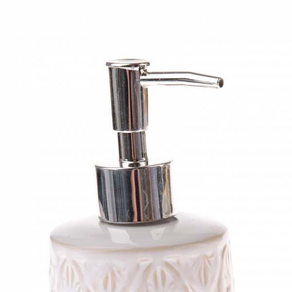 Doplňky do koupelny s ornamenty