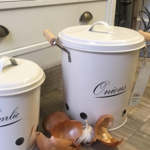 Dóza na cibuli Onions 27x20cm