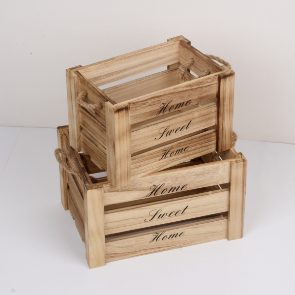 Dřevěná bedýnka Home Sweet Home 39x29x23cm