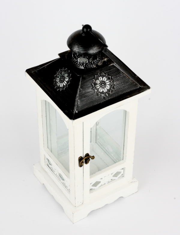 Dřevěná bílá lucerna s tmavou stříškou 40cm