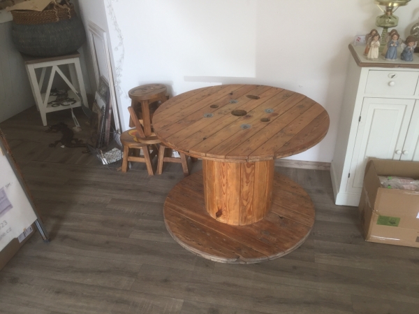 Dřevěná cívka průměr 91cm - BAZAR