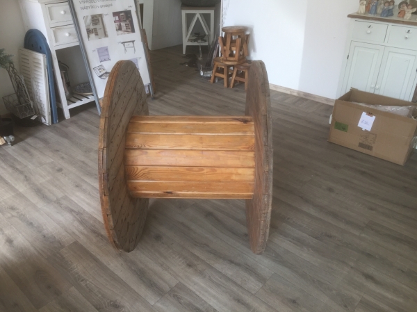 Dřevěná cívka průměr 91cm - BAZAR