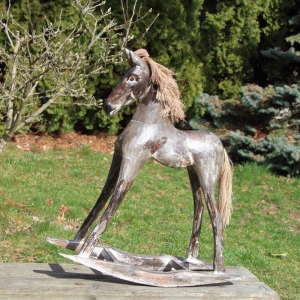 Dřevěná dekorace houpací koník 48cm
