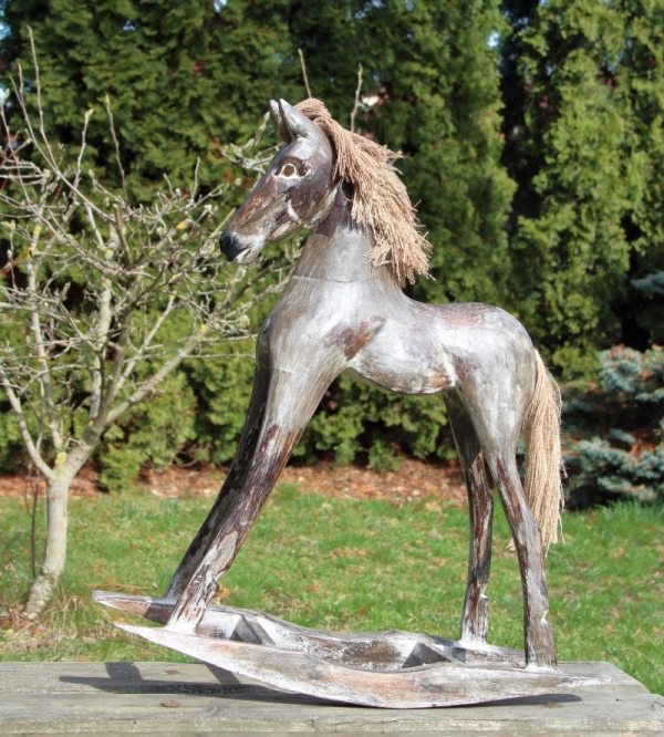 Dřevěná dekorace houpací koník 48cm