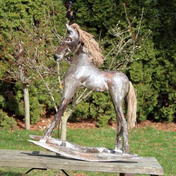 Dřevěná dekorace houpací koník 48cm