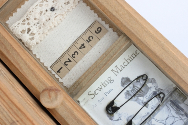 Dřevěná kazeta na šití s držadlem velká