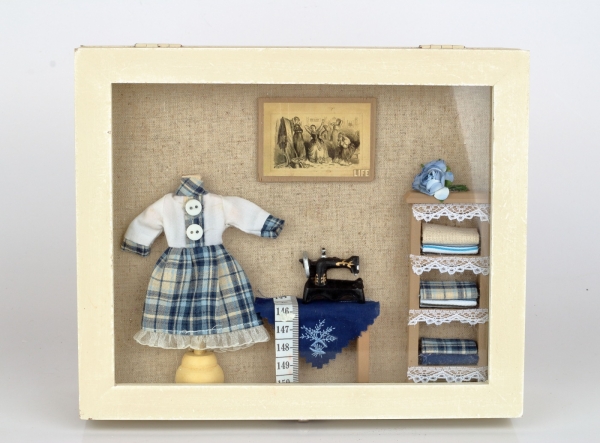 Dřevěná kazeta na šití 