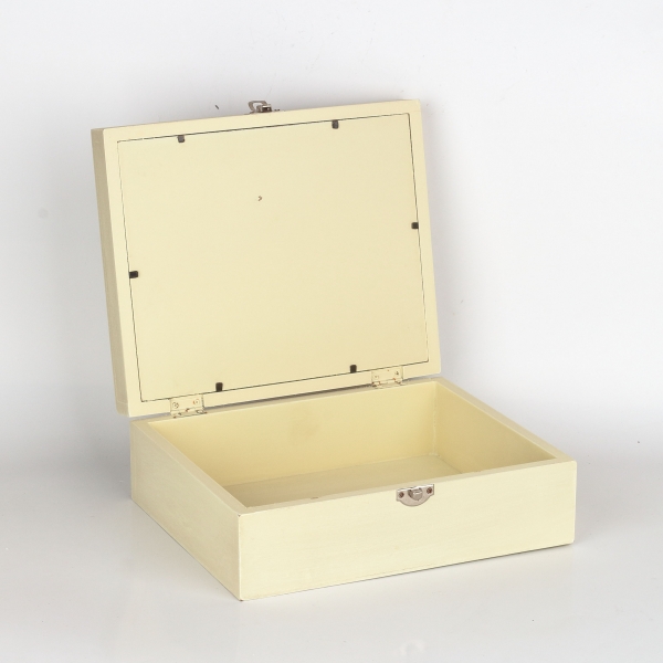 Dřevěná kazeta na šití 