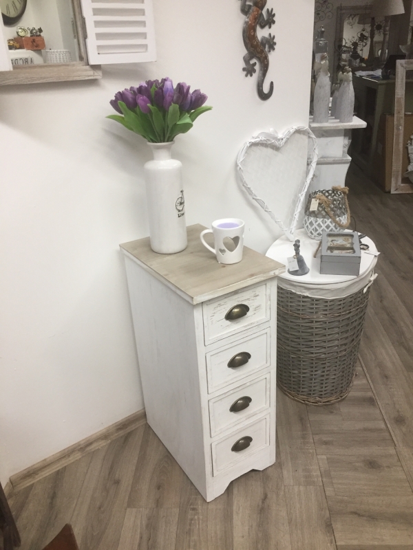 Dřevěná komoda vintage 30x45x75cm