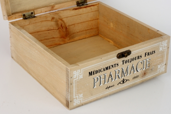 Dřevěná krabička 6864