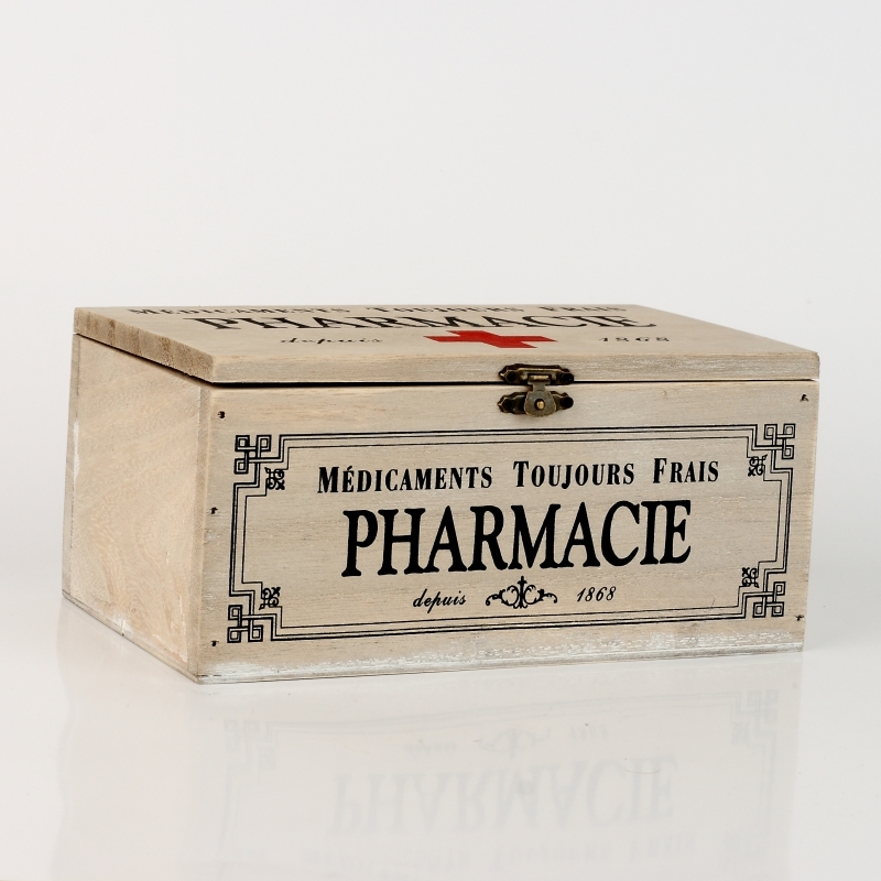 Dřevěná krabička-lékárnička