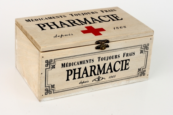 Dřevěná krabička-lékárnička