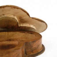 Dřevěná krabička na šperky ve tvaru srdce 19cm