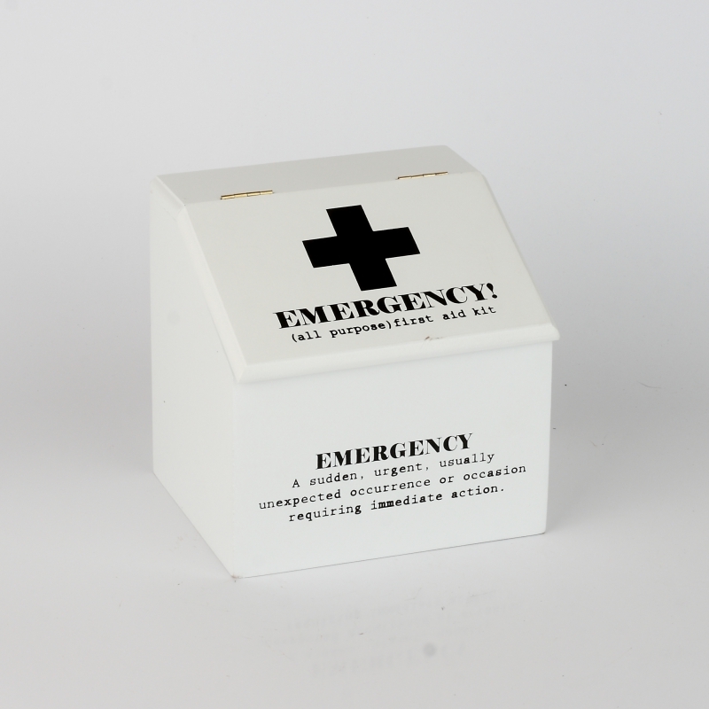 Dřevěná krabička první pomoci Emergency 15x13,6x15cm