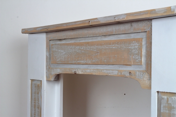 Dřevěná krbová římsa s přírodní deskou 115x100x23cm