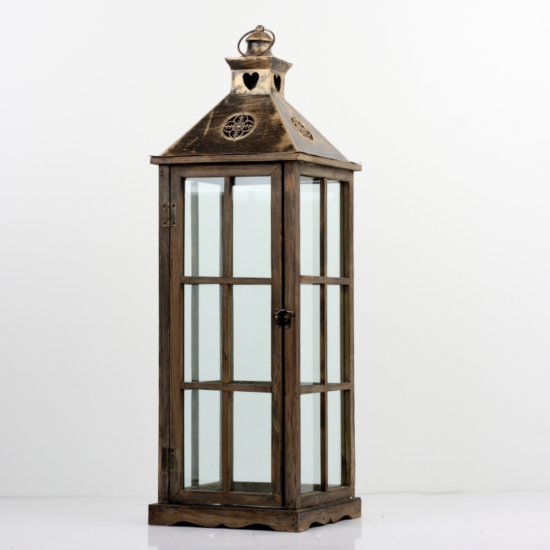 Dřevěná lucerna s kovovou střechou 81cm