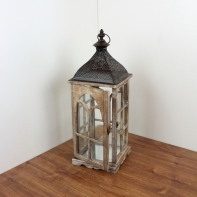 Dřevěná lucerna s kovovou stříškou 58cm