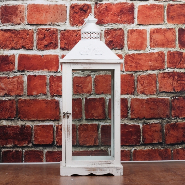 Dřevěná lucerna s ornamenty 24x24x57cm