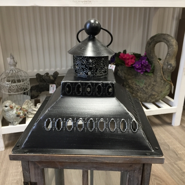 Dřevěná lucerna střední 58 cm