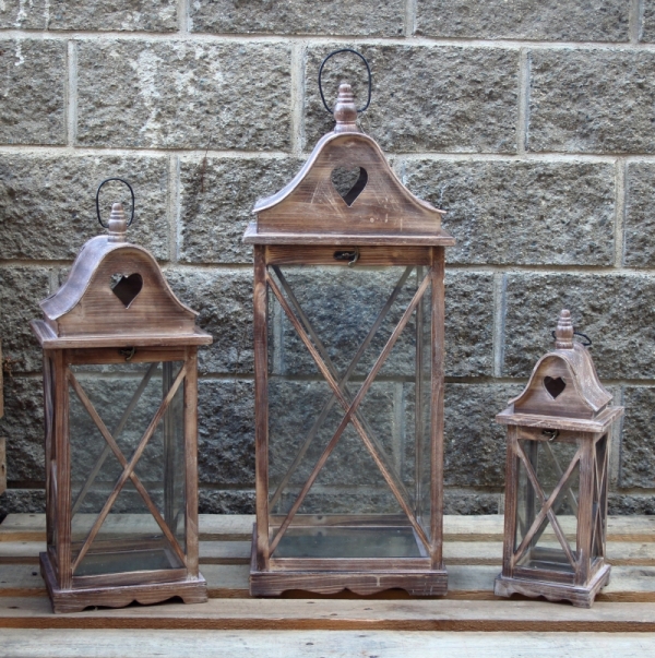 Dřevěná lucerna střední L 60cm