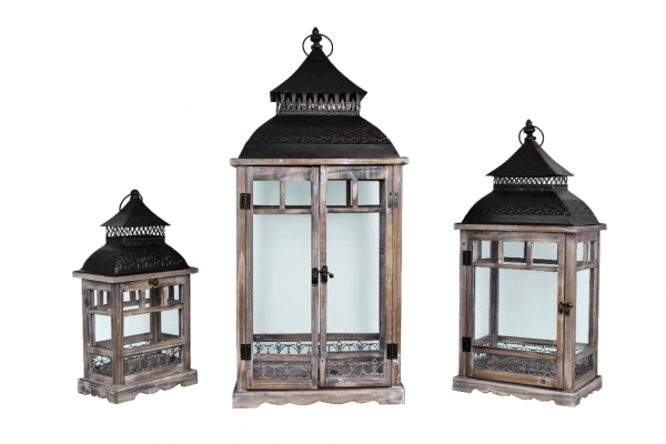 Dřevěná lucerna tmavě hnědá s kovovu stříškou 86cm